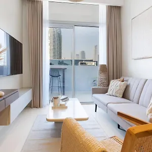 5-star Burj Khalifa View In Boho With Pool & Gym! Апартаменты