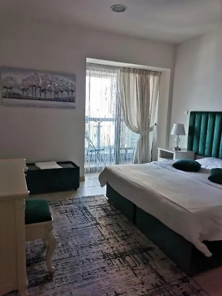 Apartment Luxury Stay In Marina Dubai